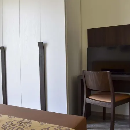 Panzió Il Riccio E La Castagna - Montaldo Roero