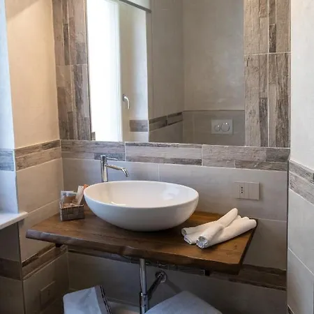 Bed & Breakfast Il Riccio E La Castagna - 4*