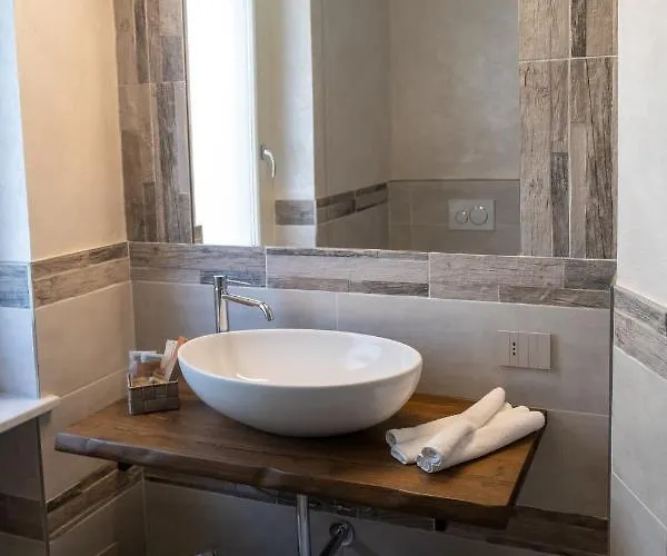 B&B Il Riccio E La Castagna - 4*